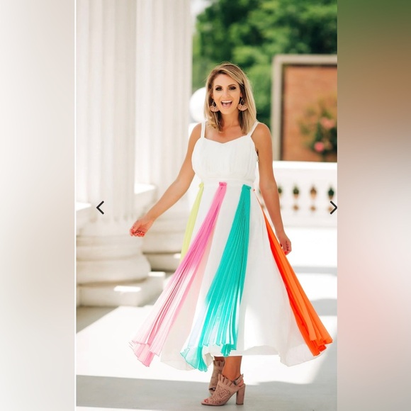 L'ATISTE Dresses & Skirts - L’ATISTE Multicolored Maxi - SIZE: Small